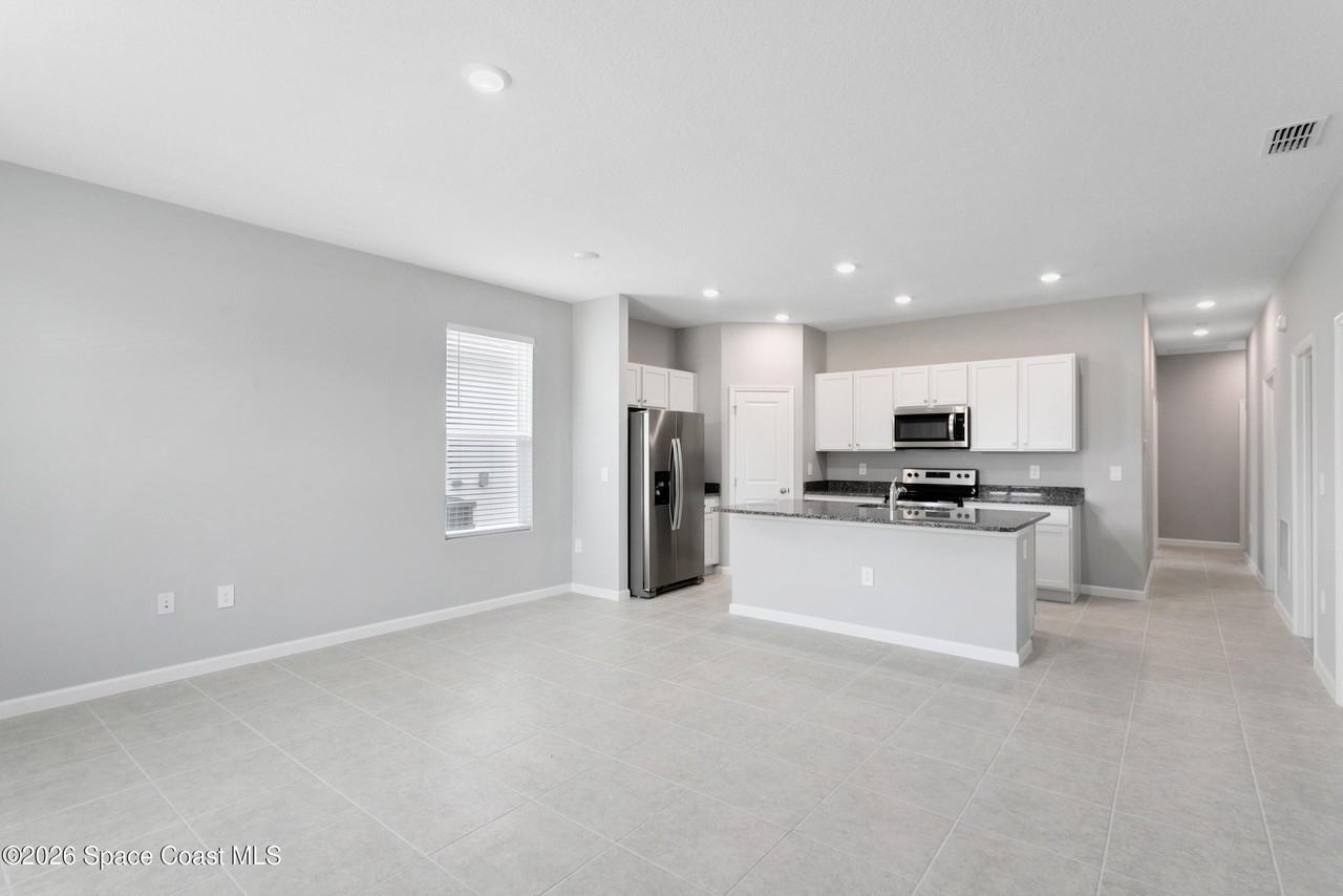 1640 Elizabeth Ave - Photo 3 of 18