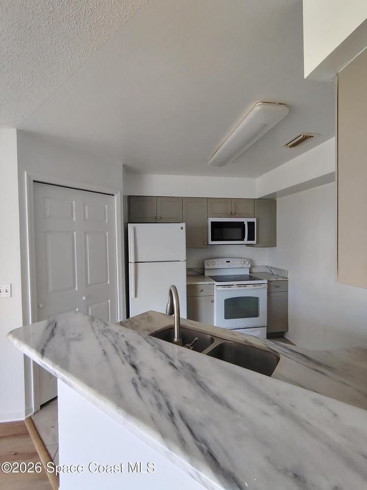 7030 N Highway 1 - Photo 4 of 13