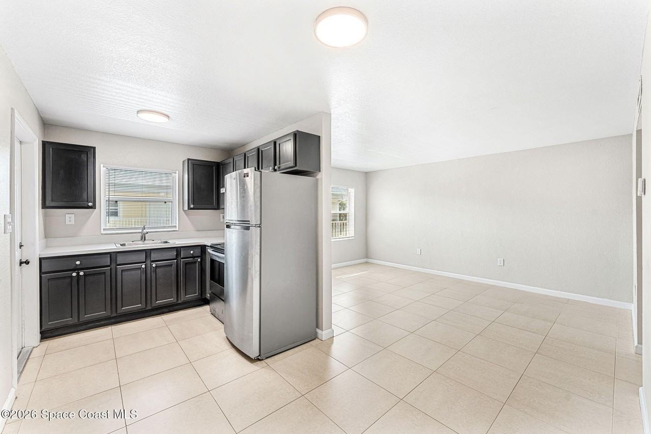 130 Roosevelt Ave #204 - Photo 3 of 16