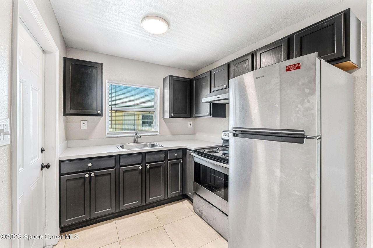 130 Roosevelt Ave #204 - Photo 4 of 16