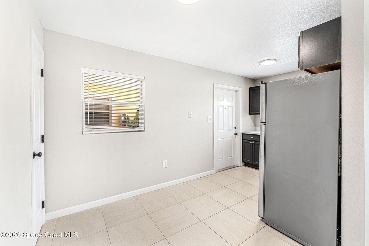 130 Roosevelt Ave #204 - Photo 6 of 16