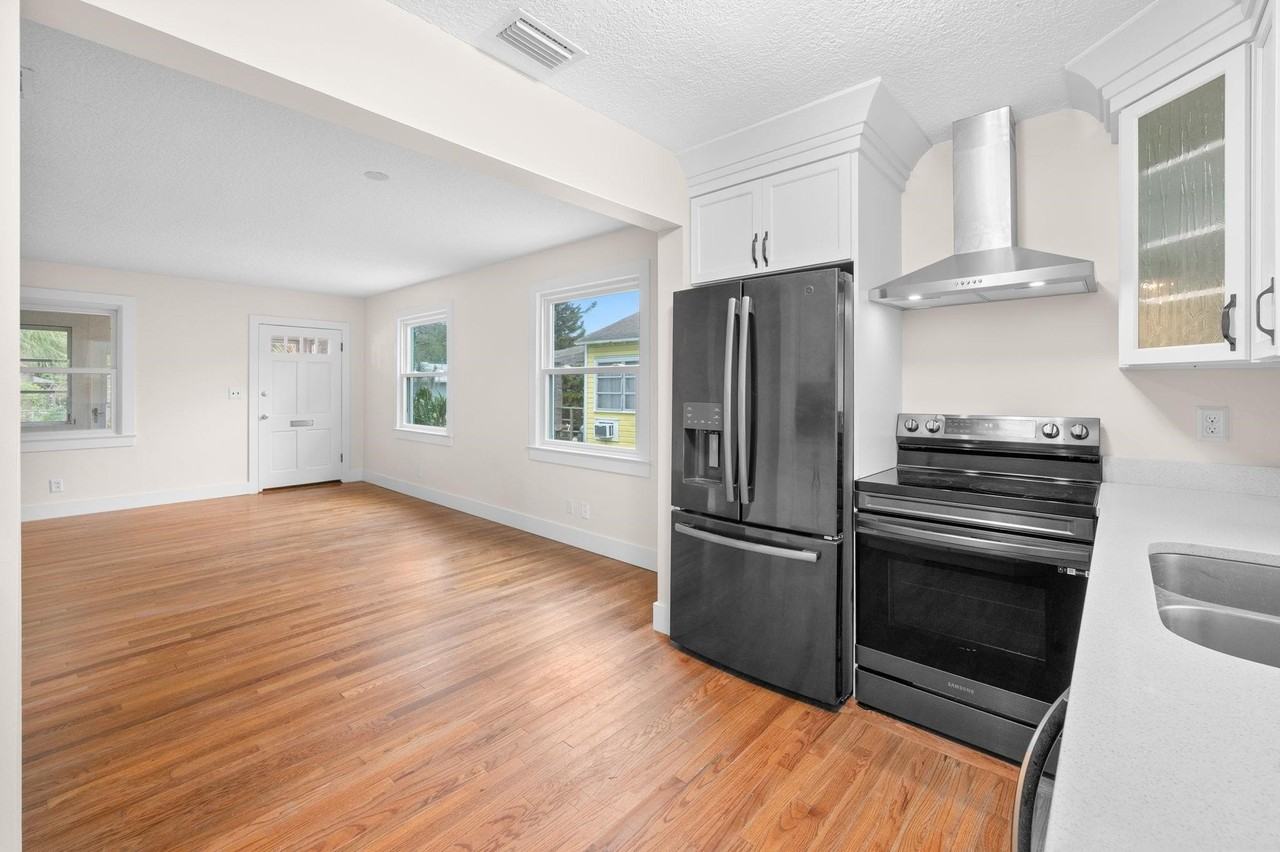36 Park Ave - Photo 6 of 20