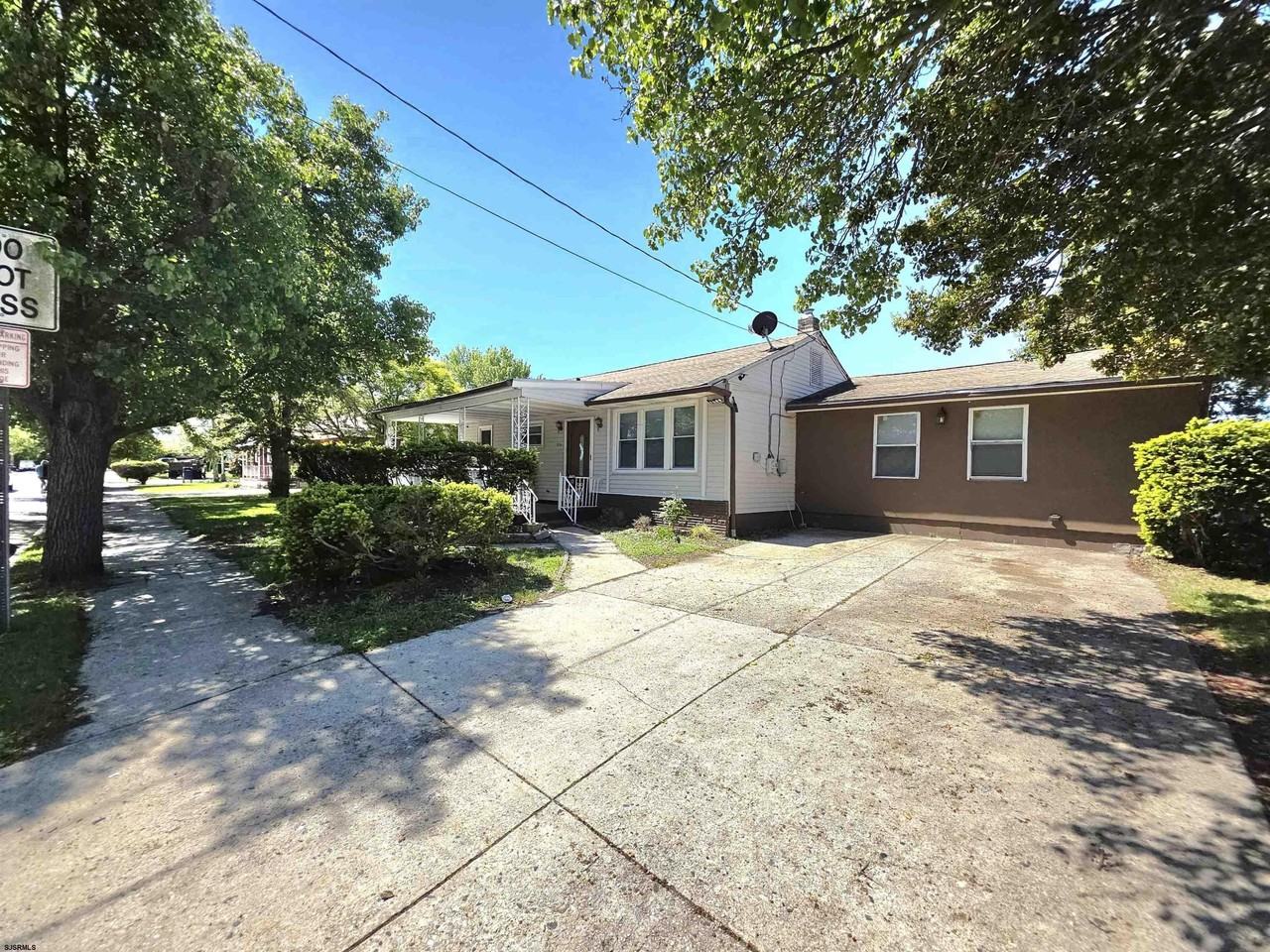 1216 N Ohio Ave - Photo 4 of 34