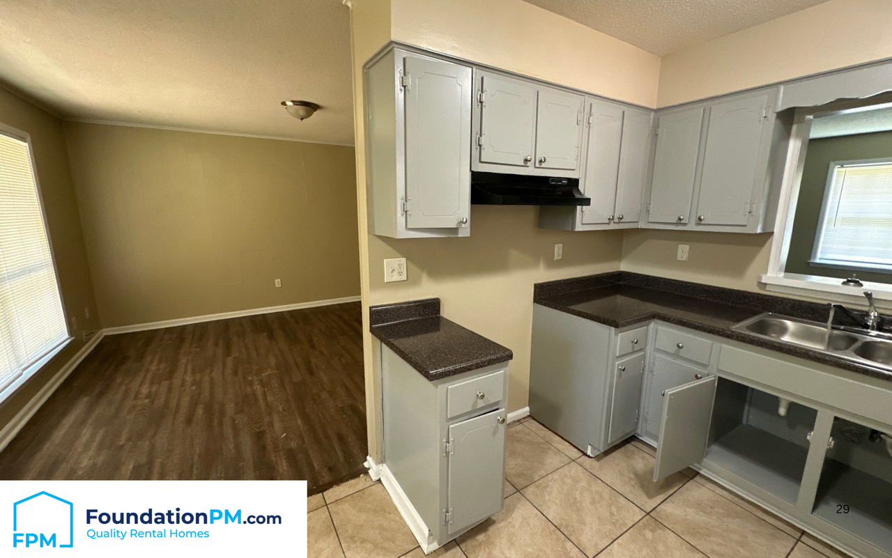 2574 Saint Elmo Ave #1 - Photo 4 of 15