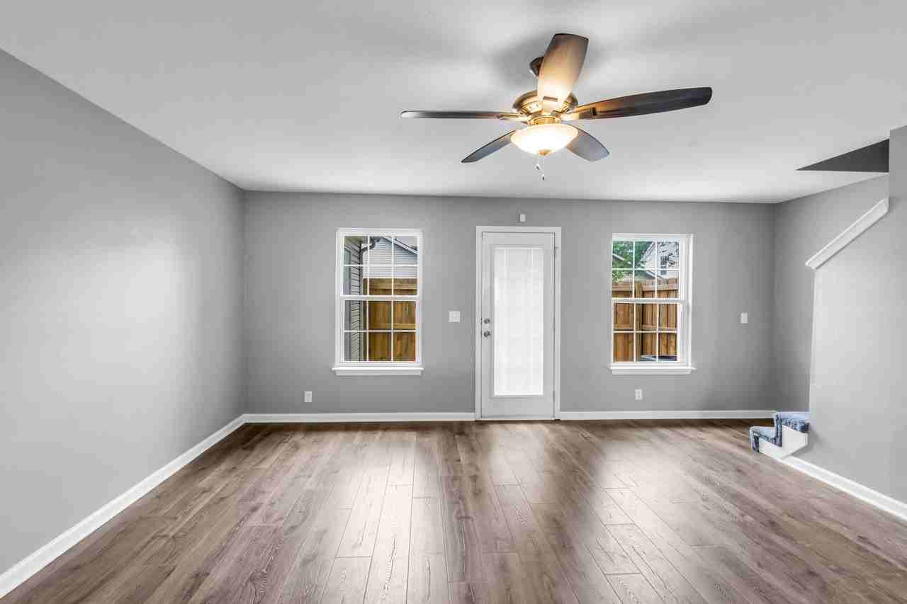 414 Arapaho Dr #1 - Photo 5 of 26