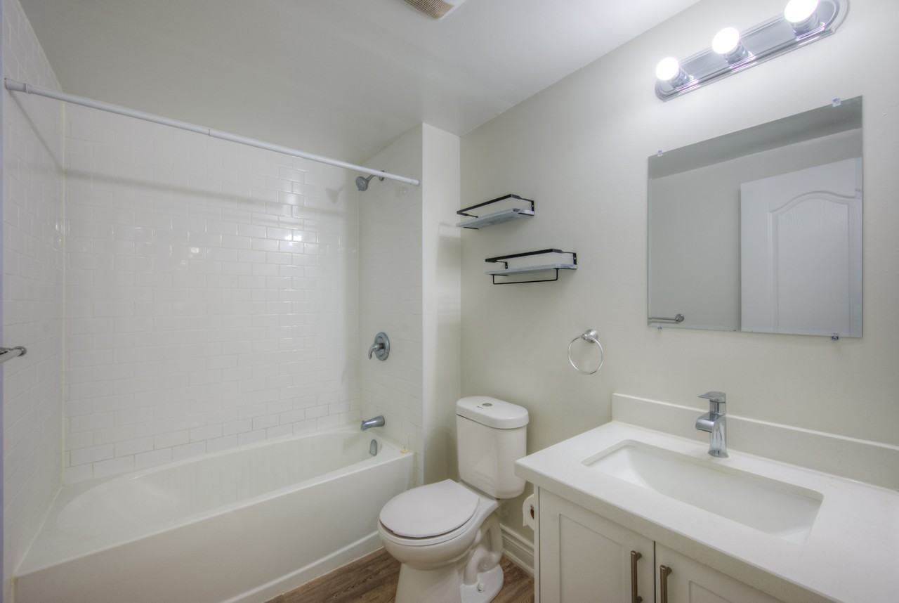 55 Woolley Street - Photo 7 of 8