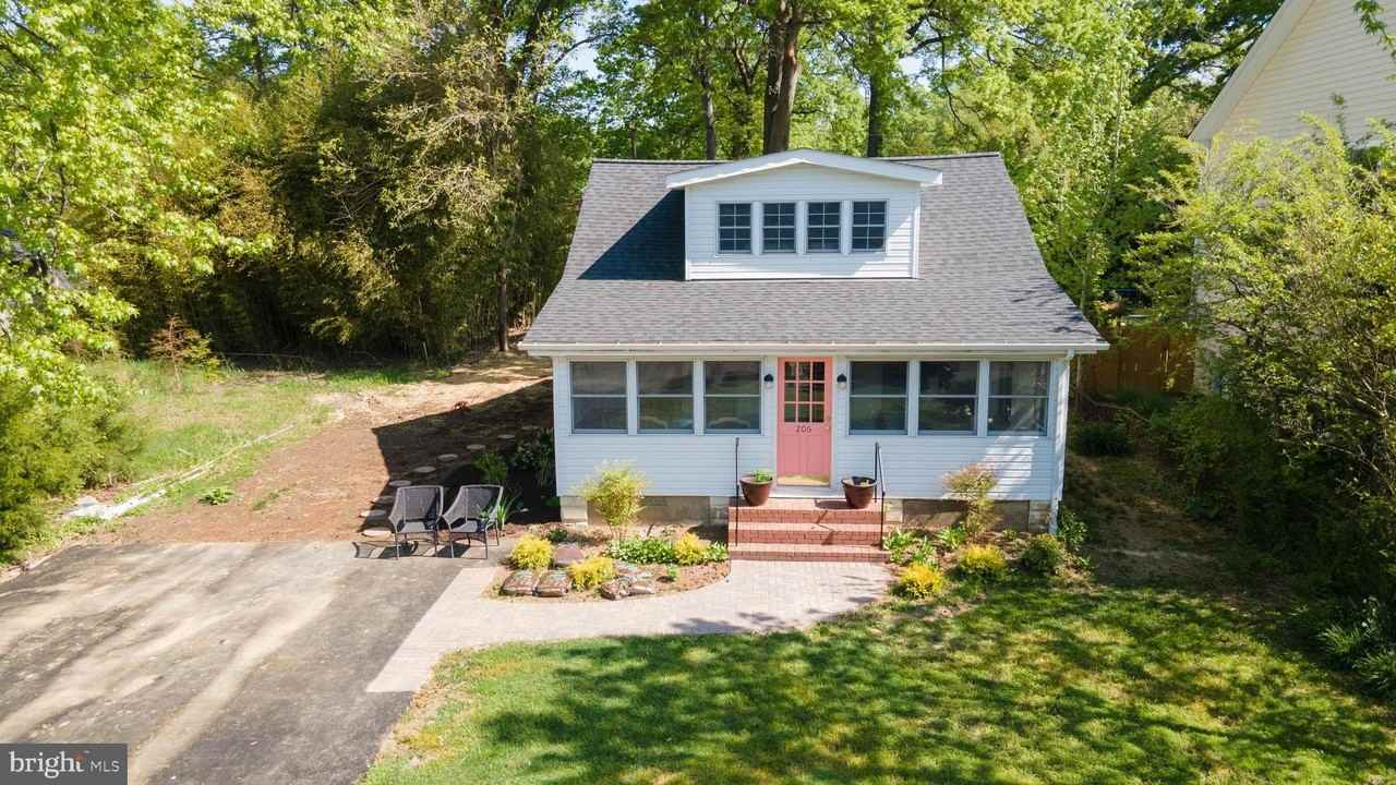 206 Linden Ave - Photo 2 of 43