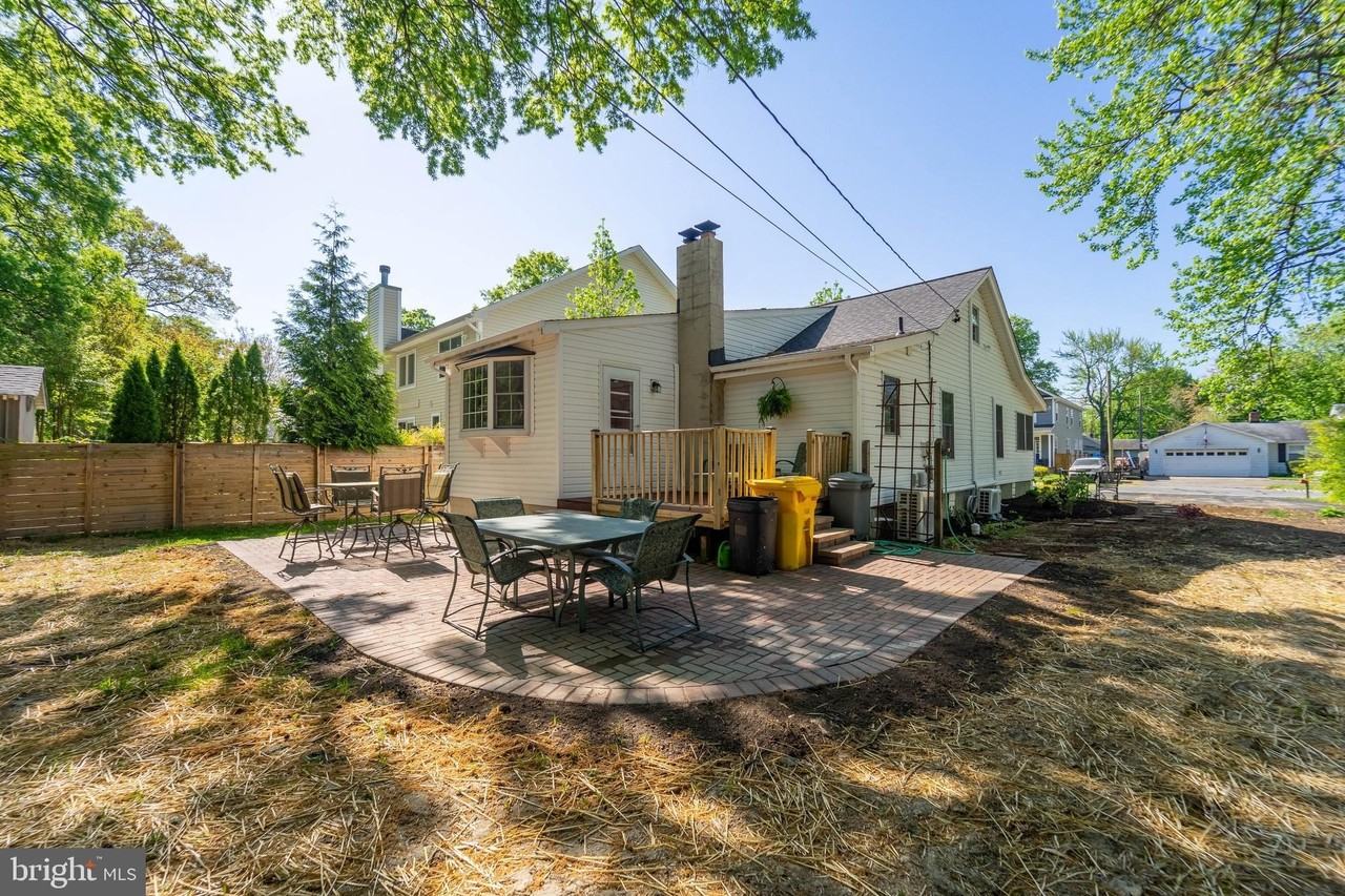 206 Linden Ave - Photo 6 of 43