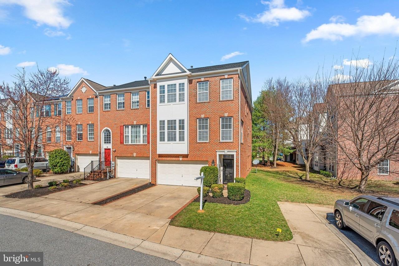 9954 Fragrant Lilies Way - Photo 3 of 31