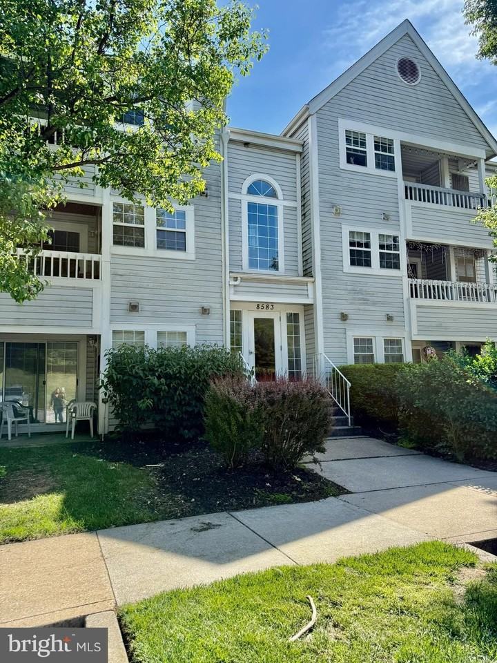 8583 Falls Run Rd #B - Photo 4 of 40