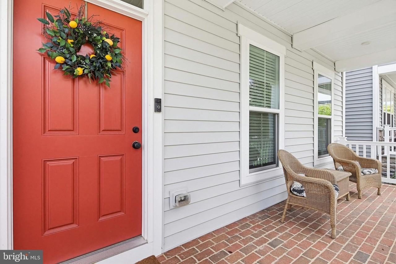 133 Limpkin Ave - Photo 4 of 44