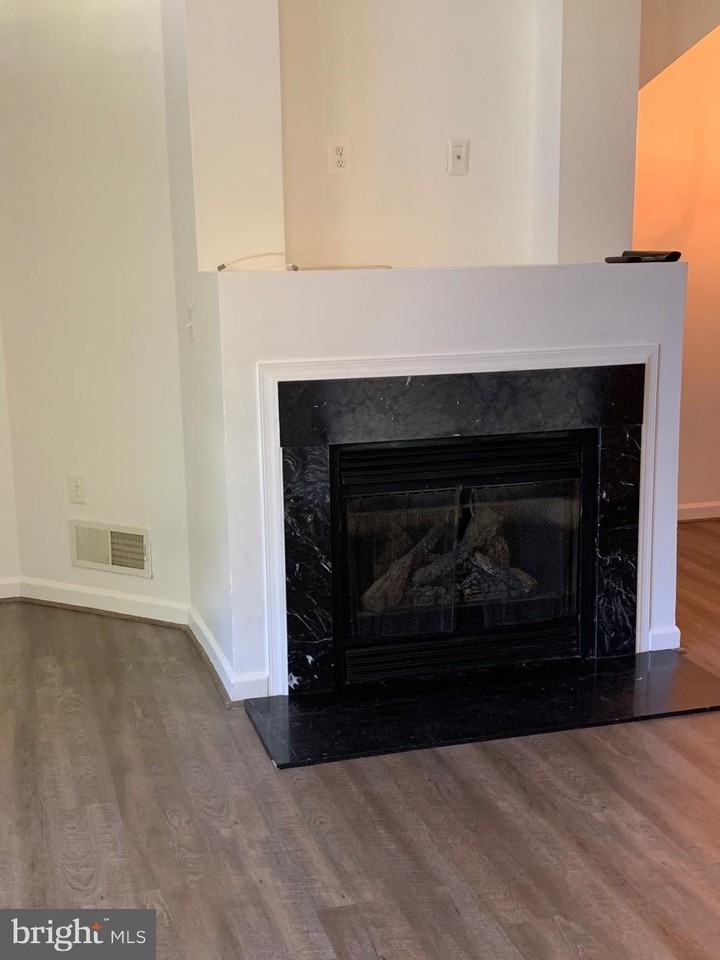 1001 Treeland Way #501 - Photo 6 of 25