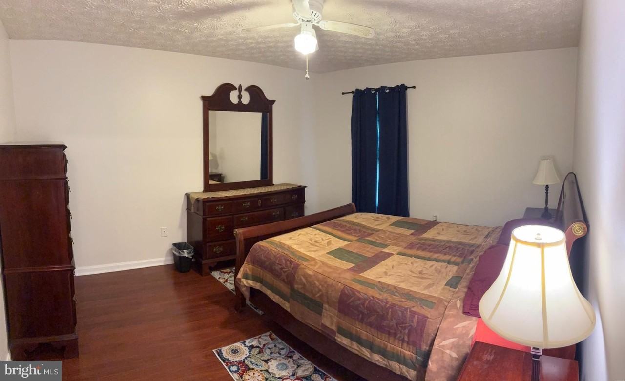 107 Bonhill Dr - Photo 2 of 3