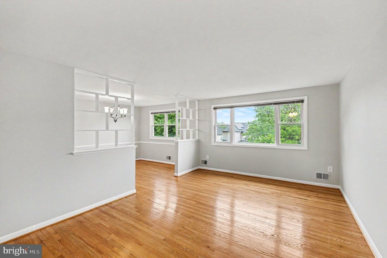 7014 Dower House Rd - Photo 6 of 26