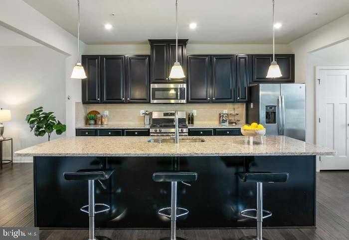 5911 Richmanor Ter - Photo 4 of 28