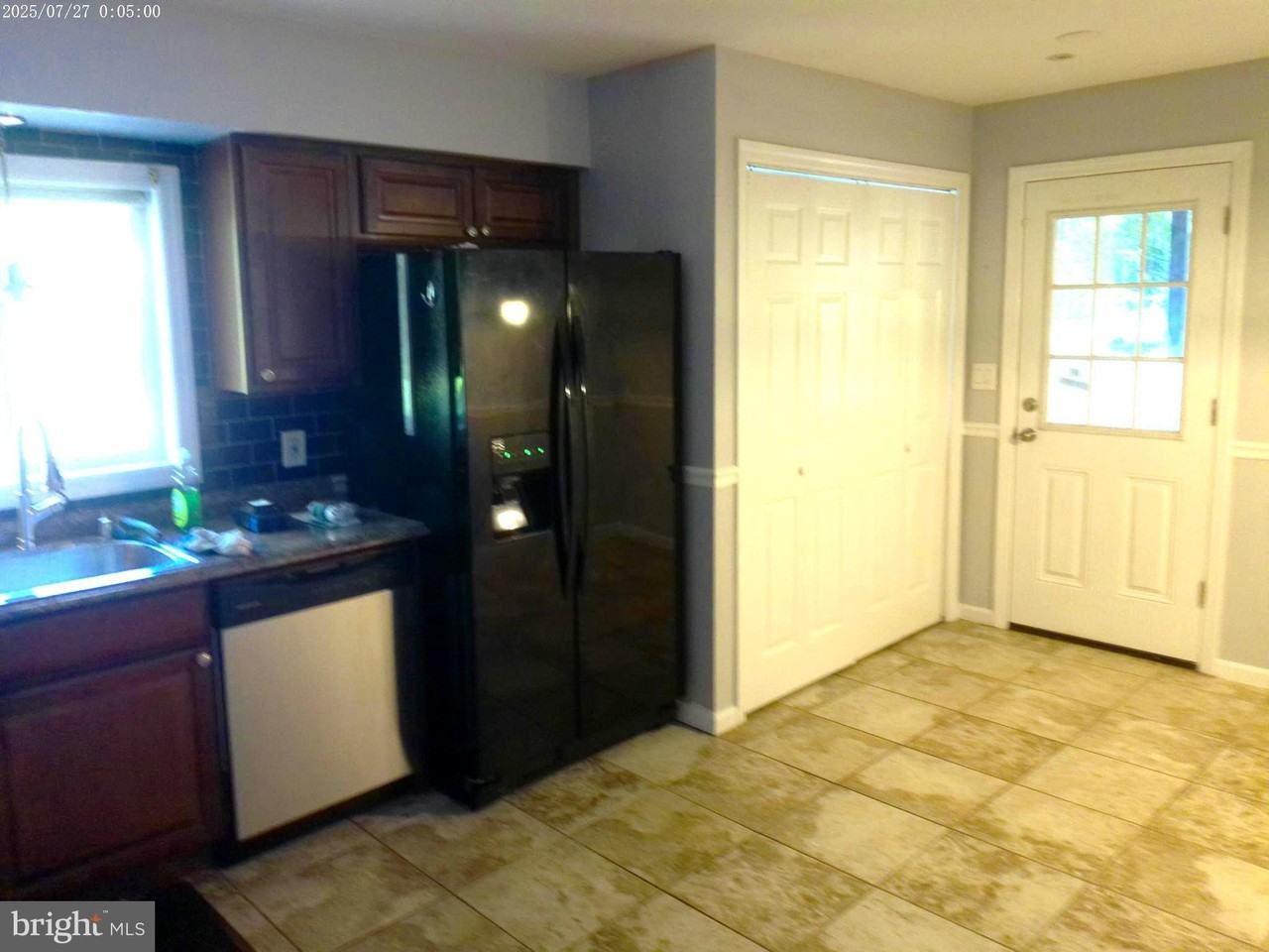 9 Pear Ave - Photo 6 of 13