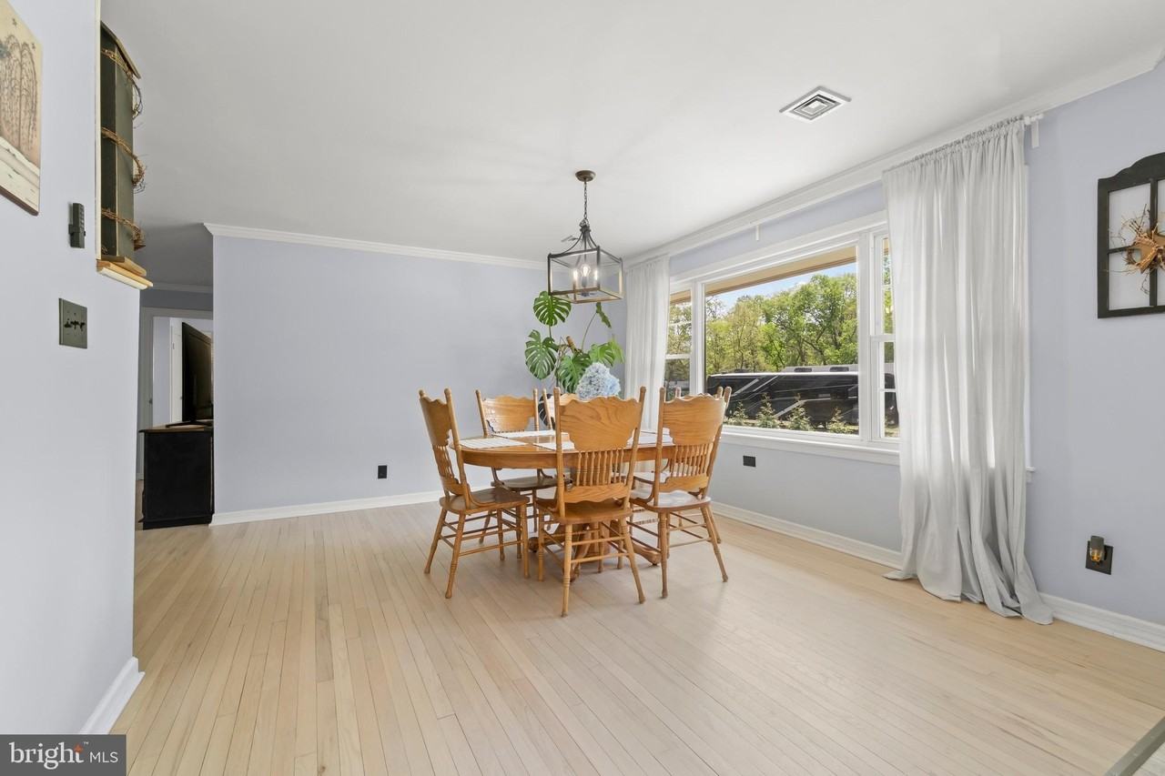 132 Retreat Rd - Photo 7 of 15