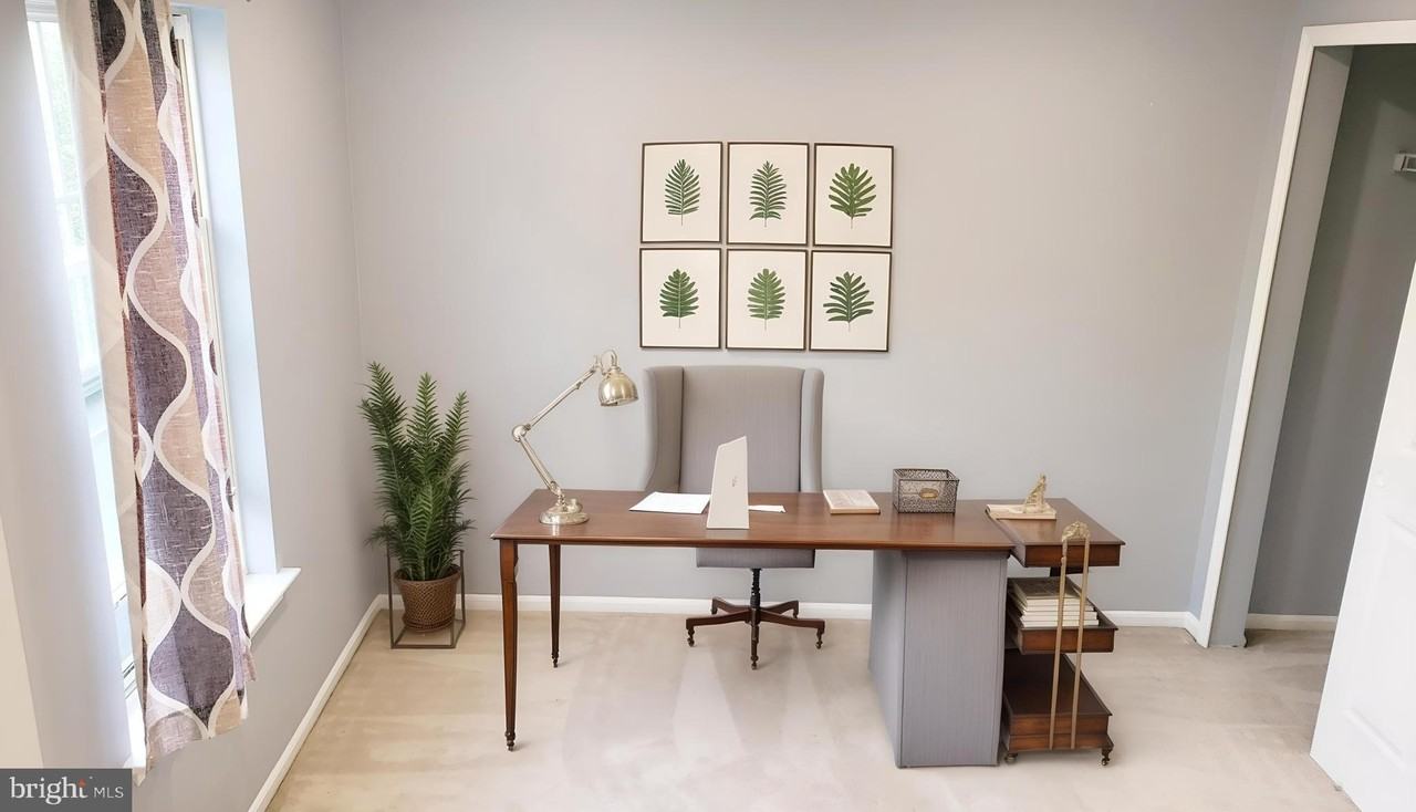 6 Halstead Pl - Photo 5 of 18