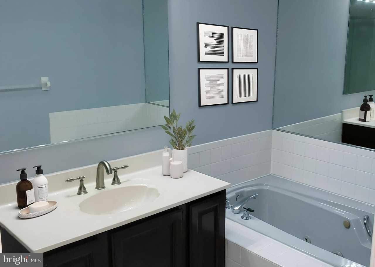 6 Halstead Pl - Photo 6 of 18