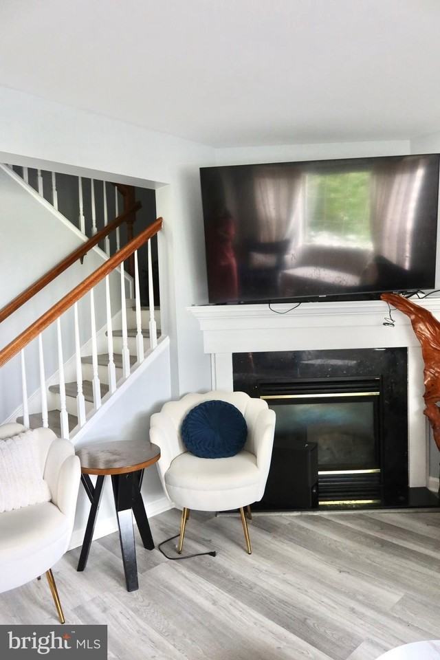 629 Royal View Dr - Photo 6 of 18