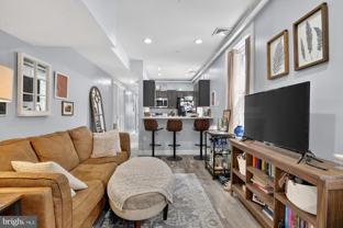 927 Clinton St #2R - Photo 1 of 1