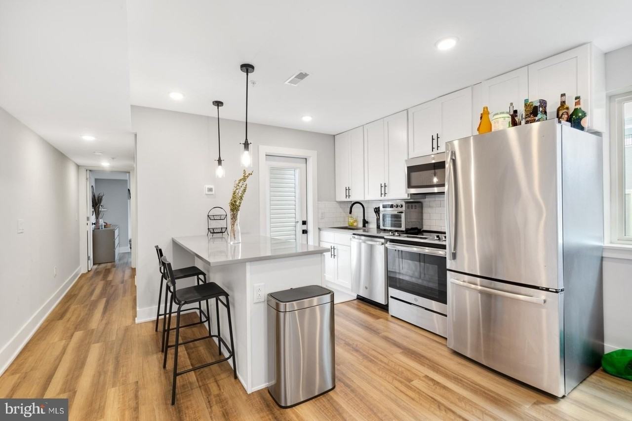 3965 Lancaster Ave #204 - Photo 4 of 23