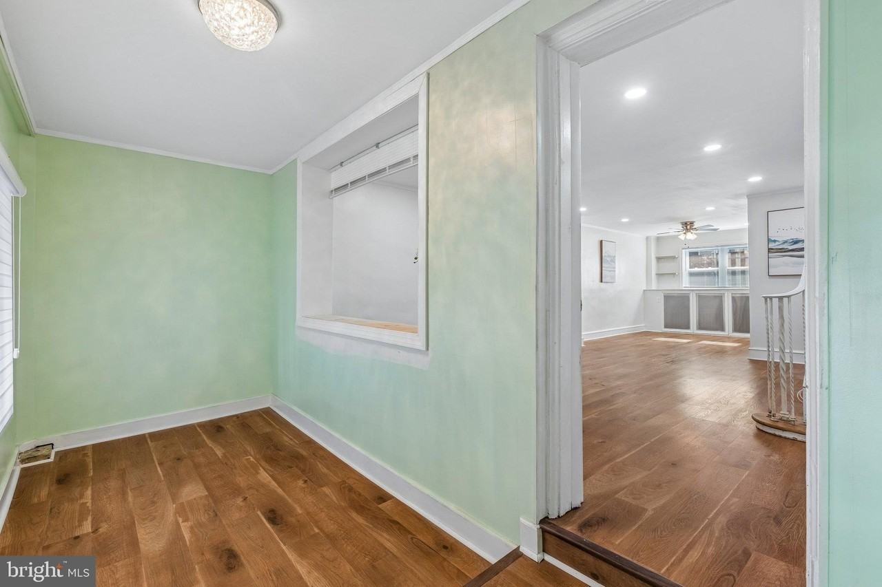 3017 S 15th St - Photo 5 of 24