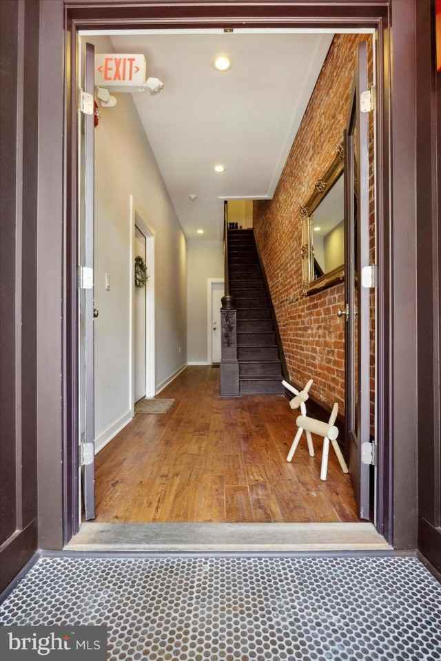 2011 E Susquehanna Ave #1 - Photo 4 of 18