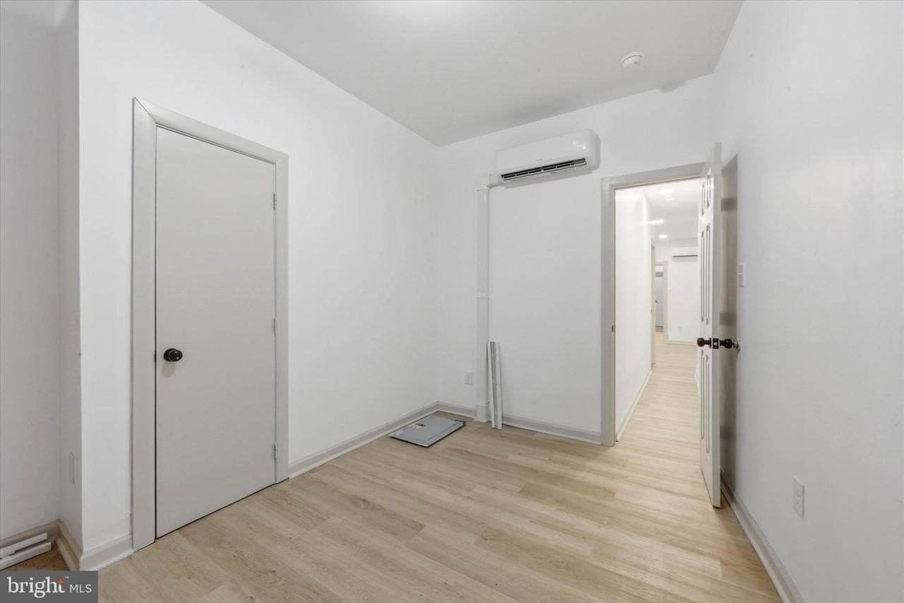 907 Belmont Ave - Photo 6 of 8