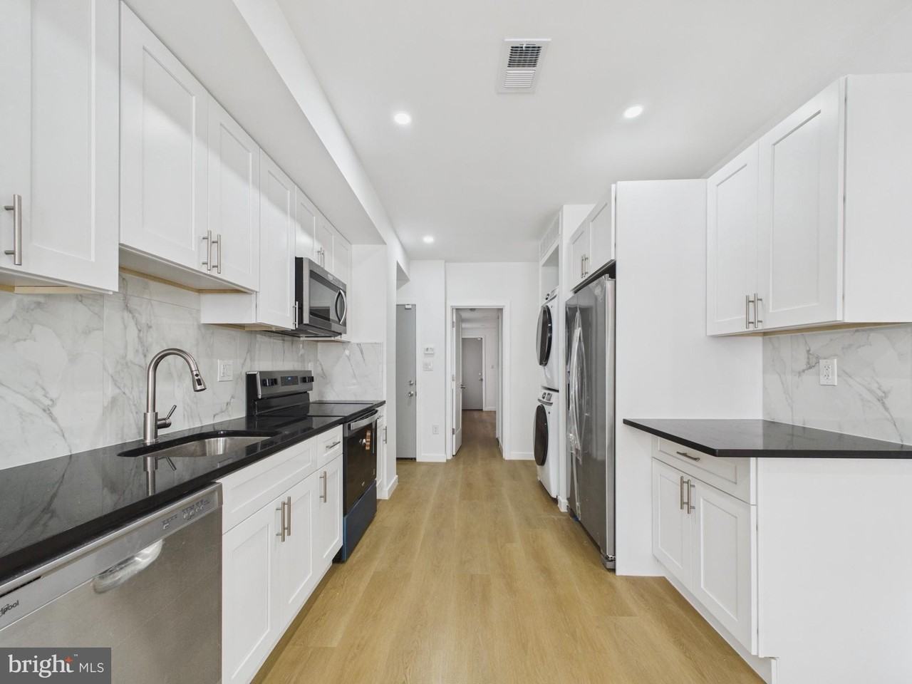 3629 Warren St - Photo 2 of 17