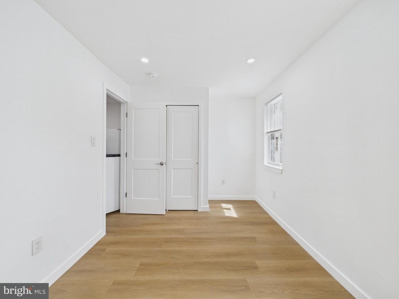 3629 Warren St - Photo 6 of 17