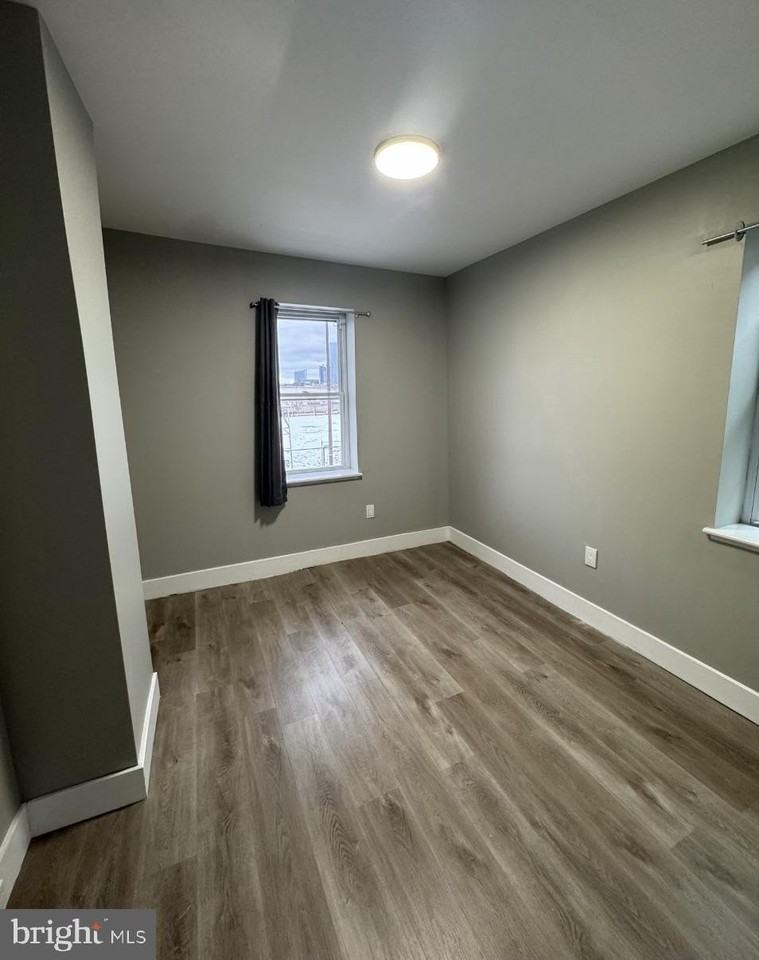 2943 Wharton St - Photo 3 of 9