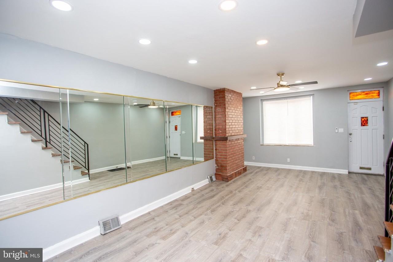 2465 N Garnet St - Photo 5 of 45