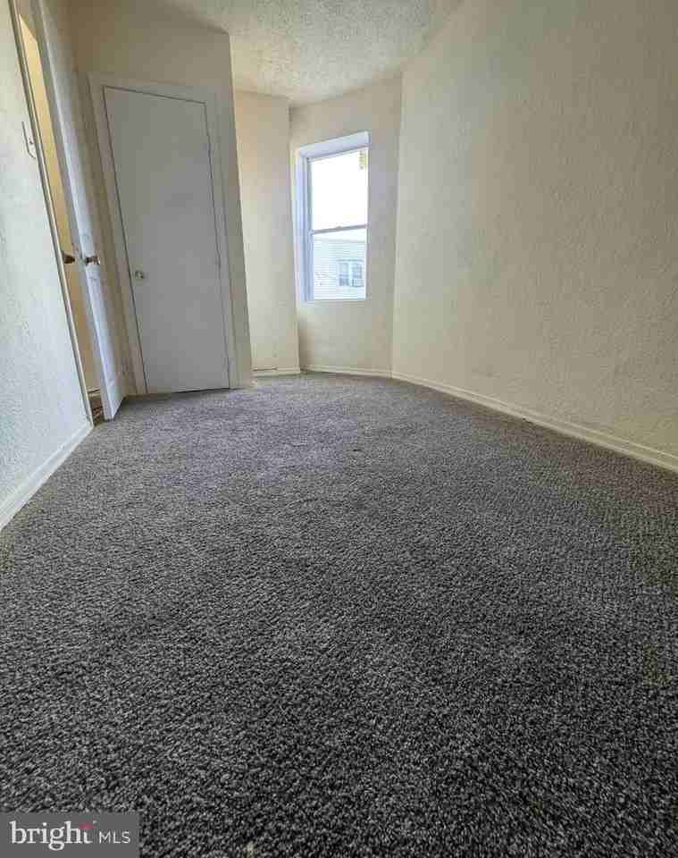 4554 N Bouvier St - Photo 4 of 9