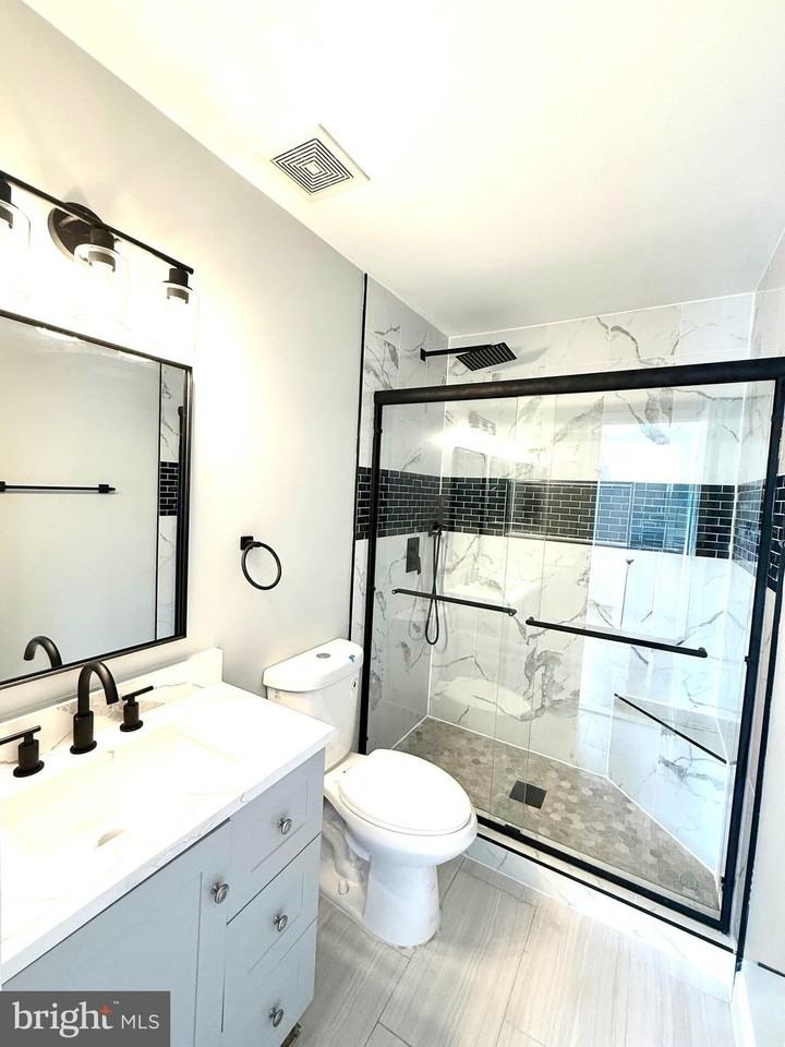 2010 Capstone Cir - Photo 2 of 16