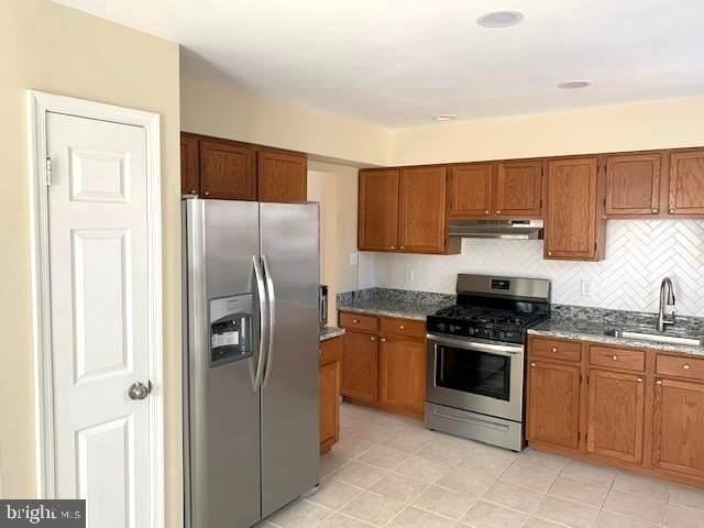 4216 Fox Lake Dr - Photo 7 of 26