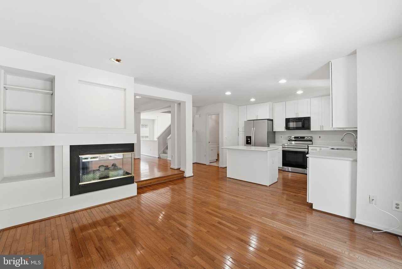 2709 Baronhurst Dr - Photo 5 of 26