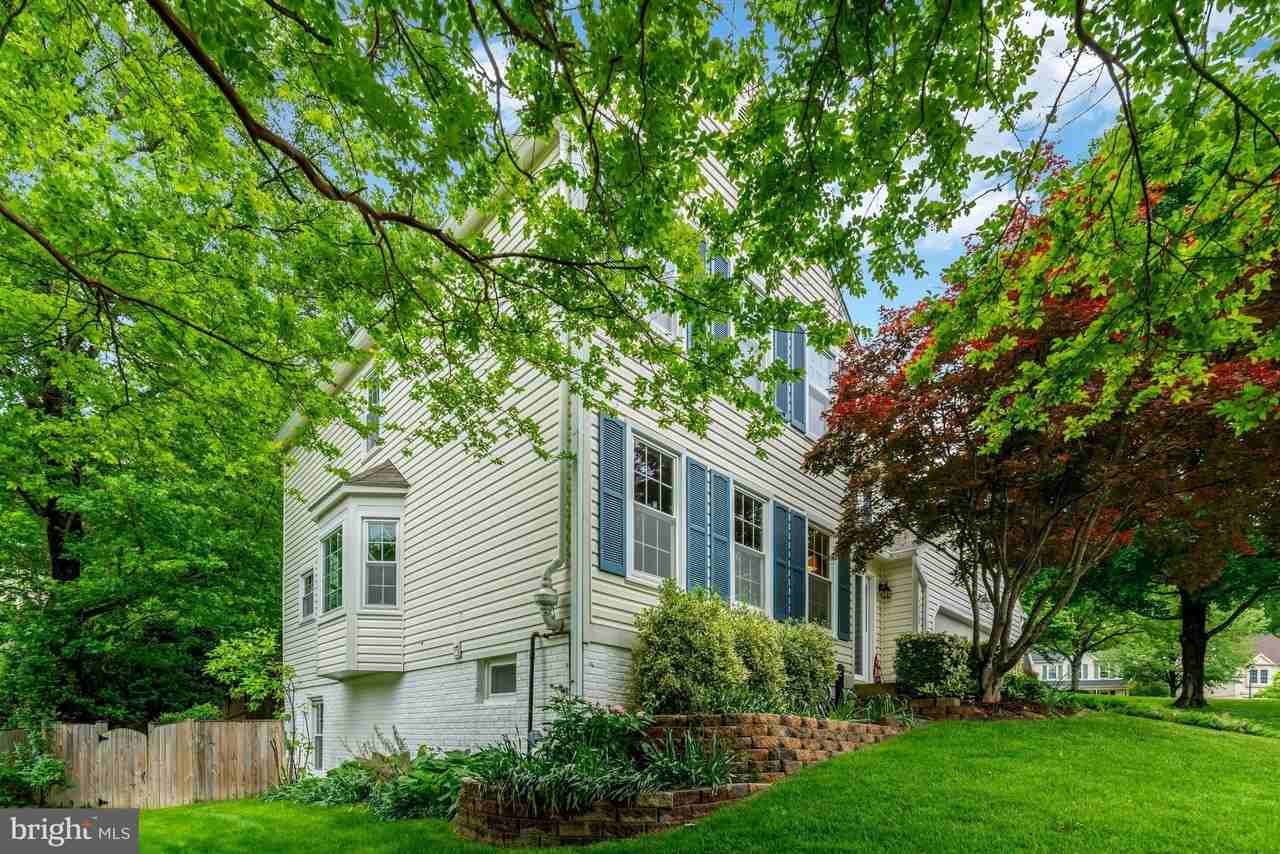 7729 Silver Sage Ct - Photo 2 of 50