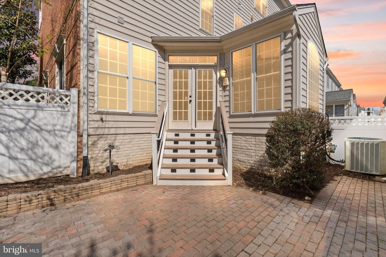 42465 Regal Wood Dr - Photo 4 of 50