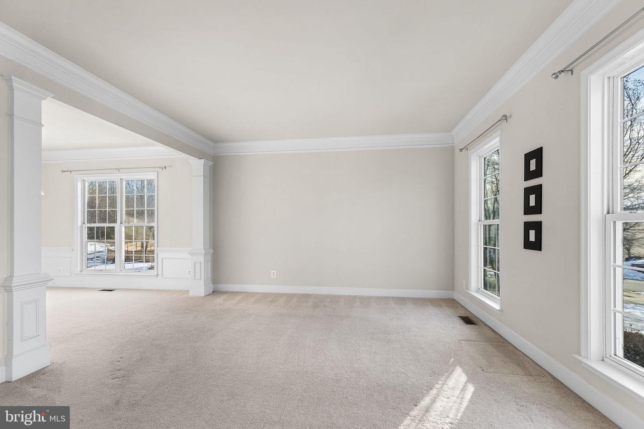 9120 Laurel Highlands Pl - Photo 4 of 35