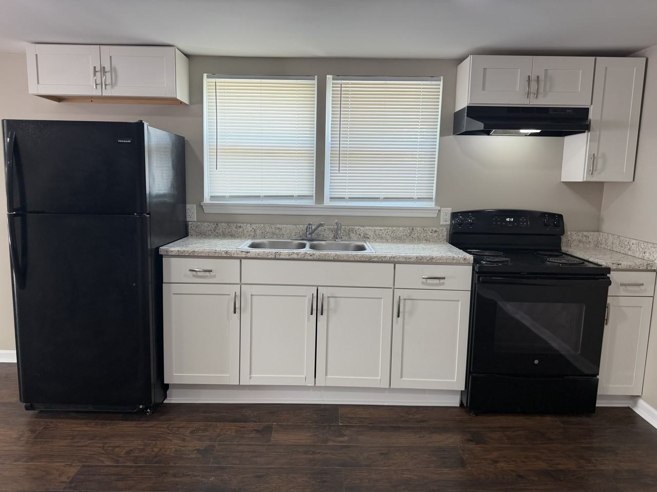 1175 S Ocoee St #3 - Photo 2 of 9