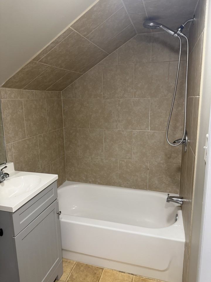 1175 S Ocoee St #3 - Photo 5 of 9