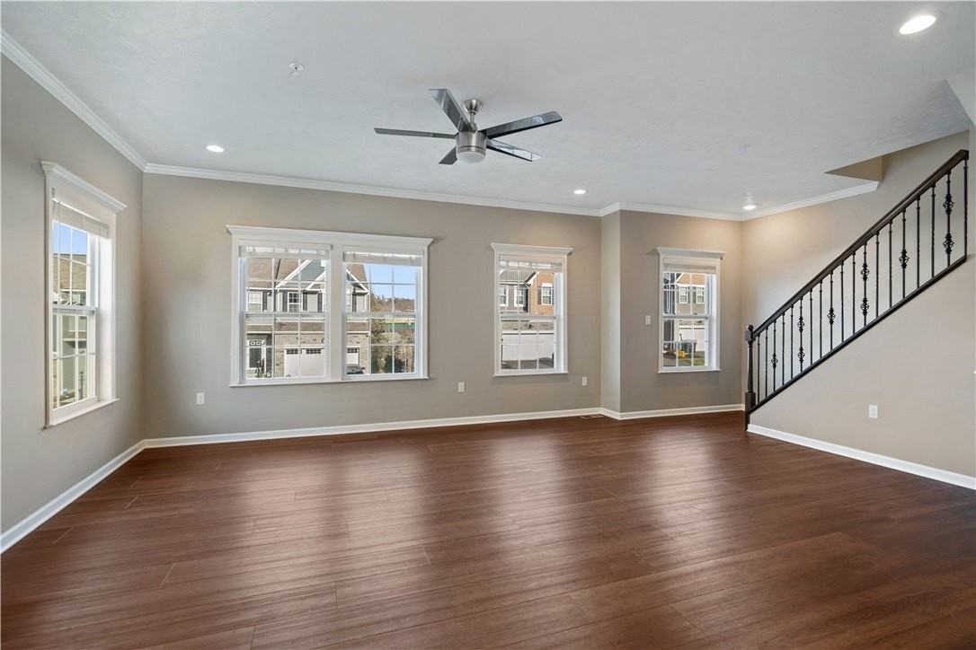 321 Trinity Way - Photo 6 of 36