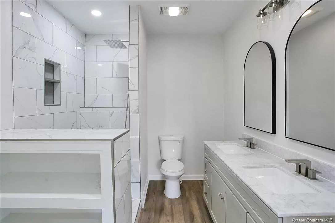 3809 Common St #1 - Photo 5 of 19