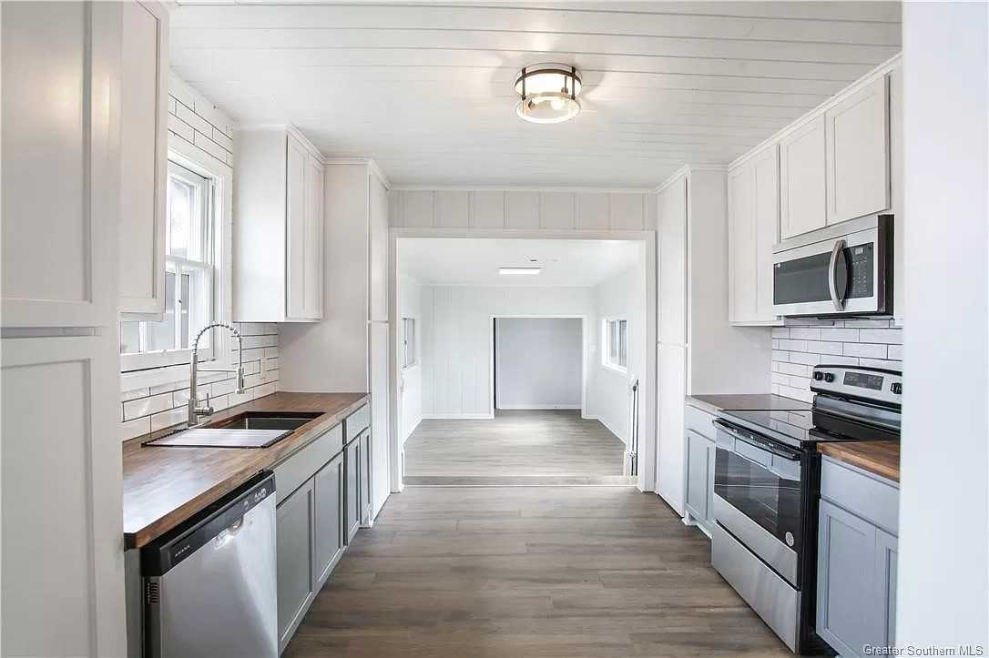 3809 Common St #1 - Photo 7 of 19