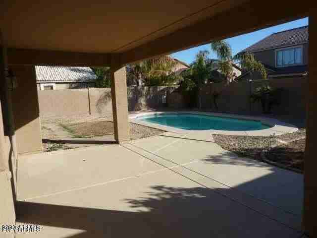 17219 W Hilton Ave - Photo 7 of 22