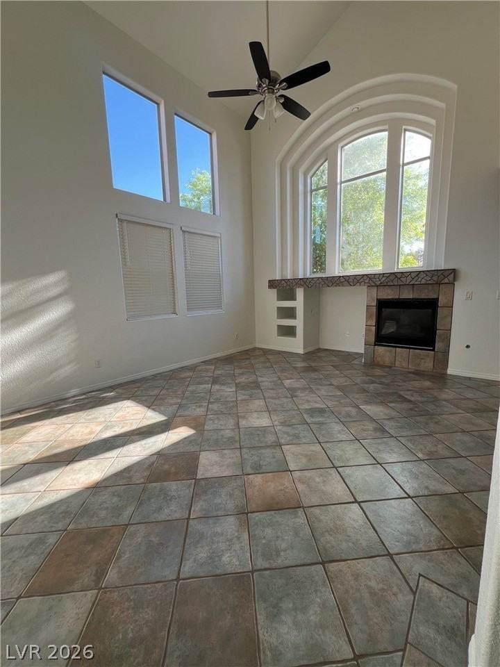 7204 Buglehorn St - Photo 4 of 30