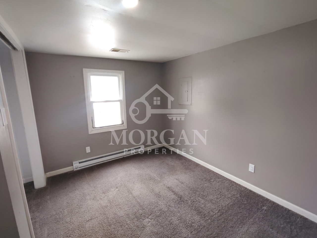 421 E South D St - Photo 5 of 5