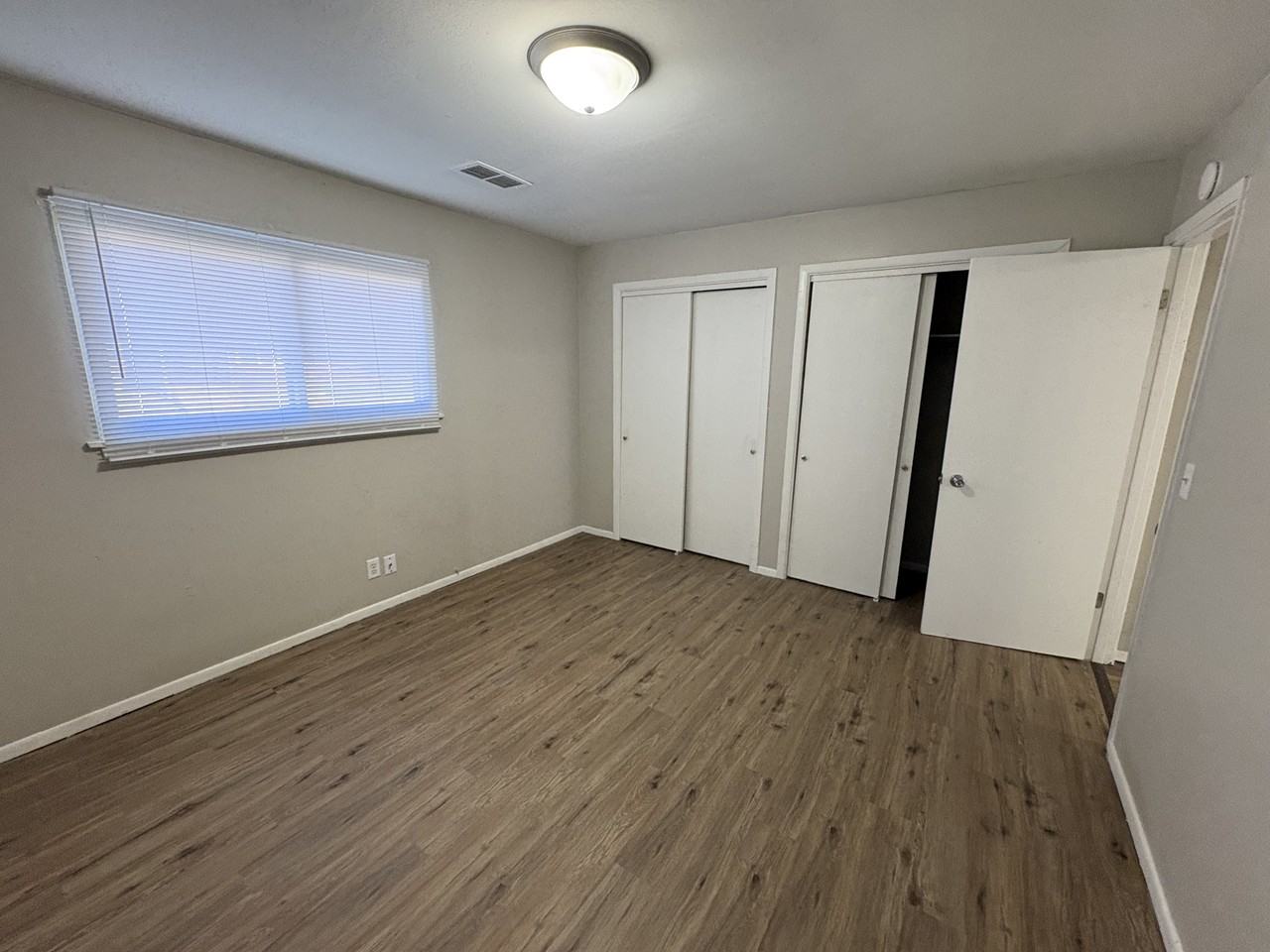 1902 Sheridan Road #3 - Photo 2 of 9