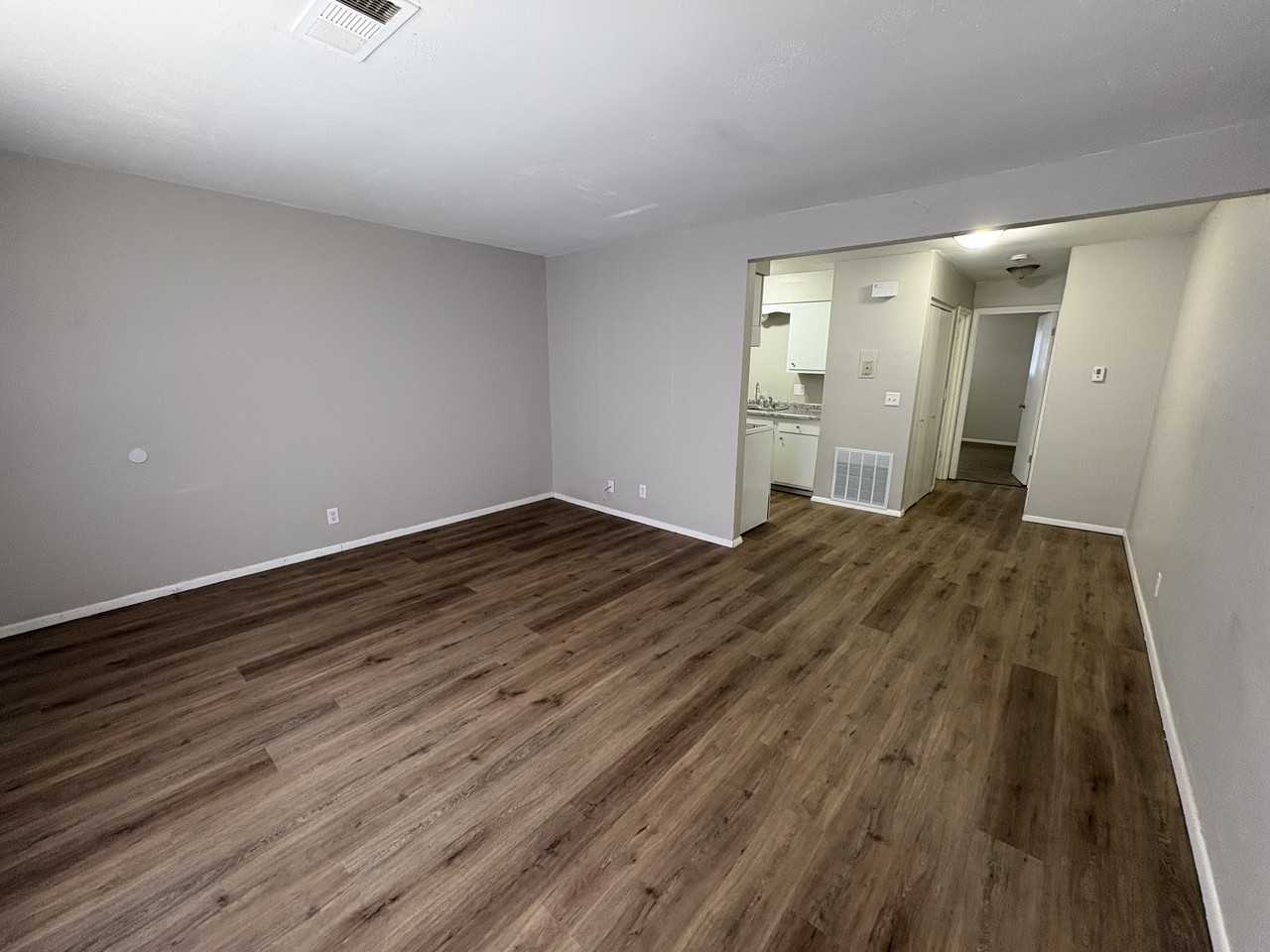 1902 Sheridan Road #3 - Photo 6 of 9